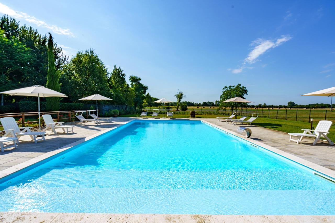 בית הארחה ארצו 	La Scuderia Casa Vacanze מראה חיצוני תמונה